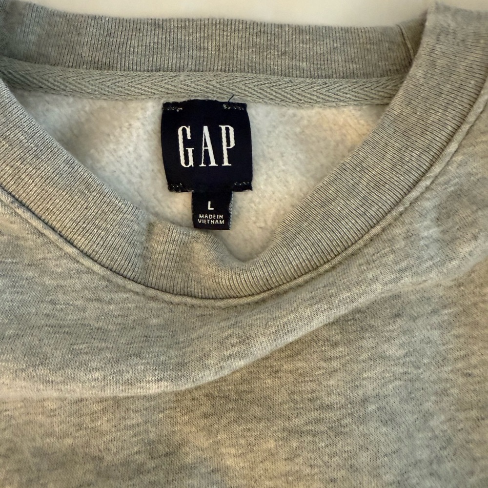 GAP vintage soft crewneck sweatshirt - Picture 6 of 6